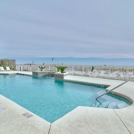 Beachfront Gulf Shores Condo With Pool Exterior photo