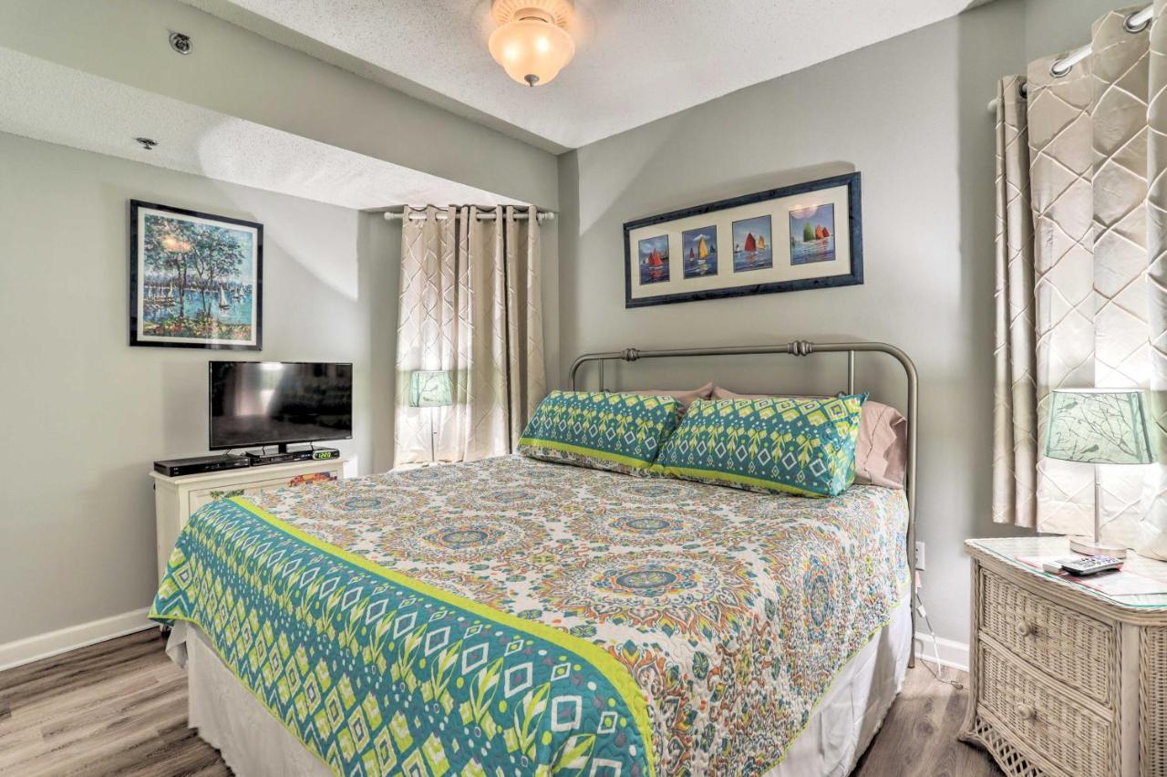 Beachfront Gulf Shores Condo With Pool Exterior photo